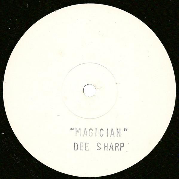 Dee Sharp - Magician