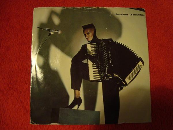 Grace Jones - La Vie En Rose