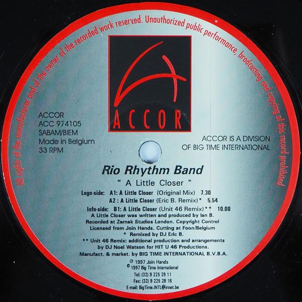 Rio Rhythm Band - A Little Closer