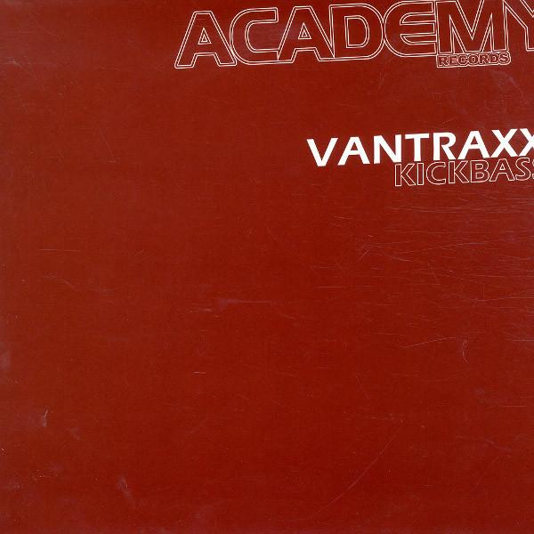 Vantraxx - Kickbass